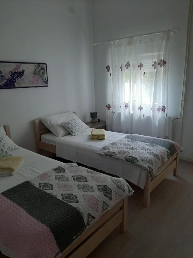 Apartment Maslina Biograd Na Moru Exterior photo