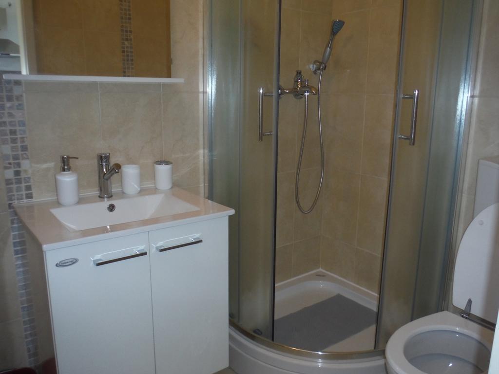 Apartment Maslina Biograd Na Moru Room photo